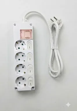 Ổ CẮM 4 LỖ CÓ CÔNG TẮC CÁ NHÂN 16A 250V
