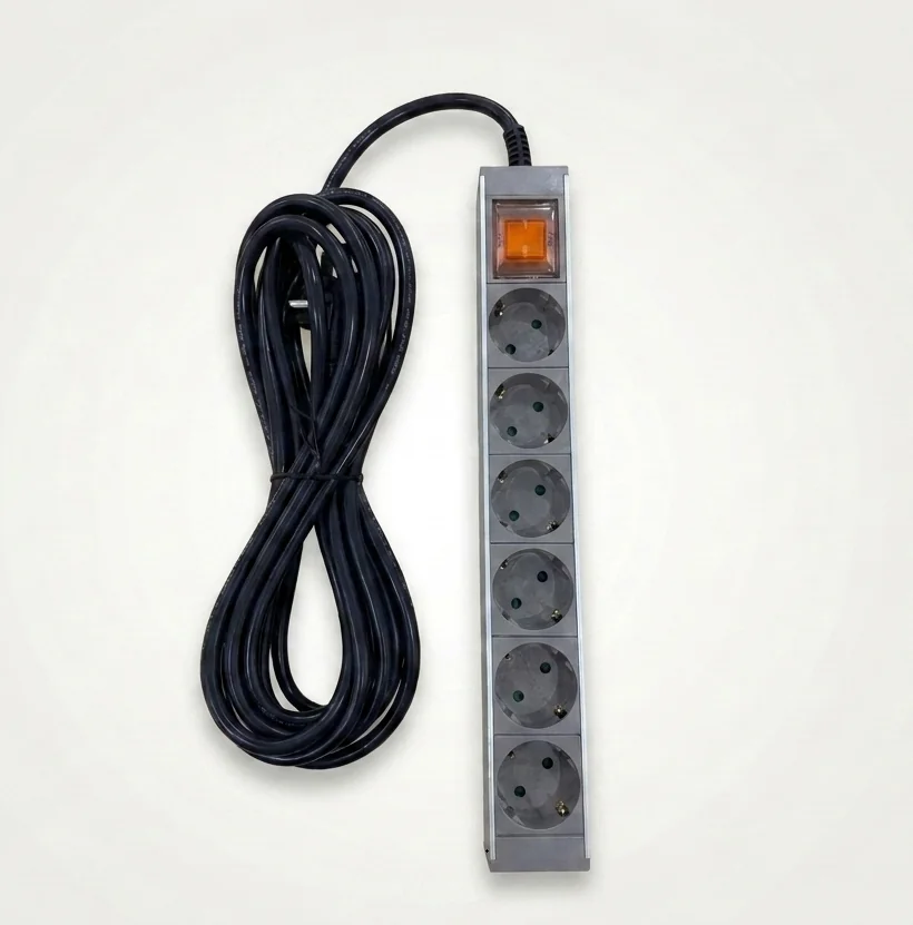 Ổ CẮM NHÔM 6 LỖ 16A 250V